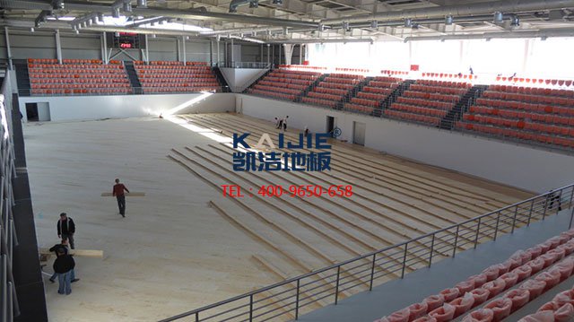 鄭州體育館專用木地板廠家哪家好？_凱潔地板