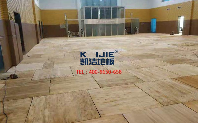 專業廠家體育木地板的上層面板安裝過程——凱潔地板